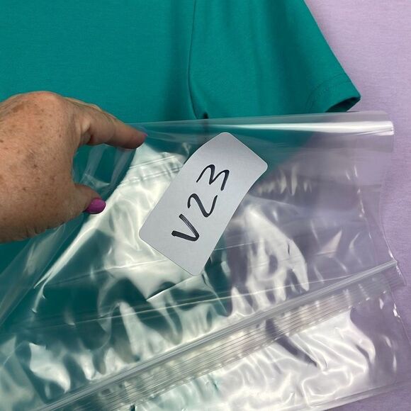 Jinkesi Women's Set of 2 Knot Front Cropped Green & Purple T-shirt Size L - Picture 9 of 9